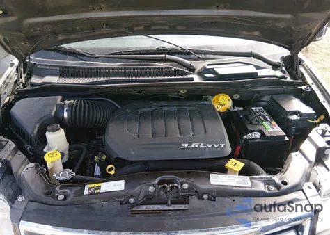 2016 Chrysler Town & Country Limited z USA, uszkodzony, nr VIN 2C4RC1JG6GR200302